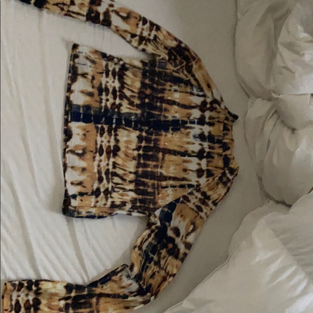 long sleeve crop top